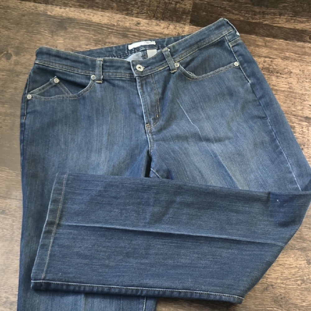 CHICO'S Platinum Straight Leg Blue Jeans Sz 2.5 = 14‎